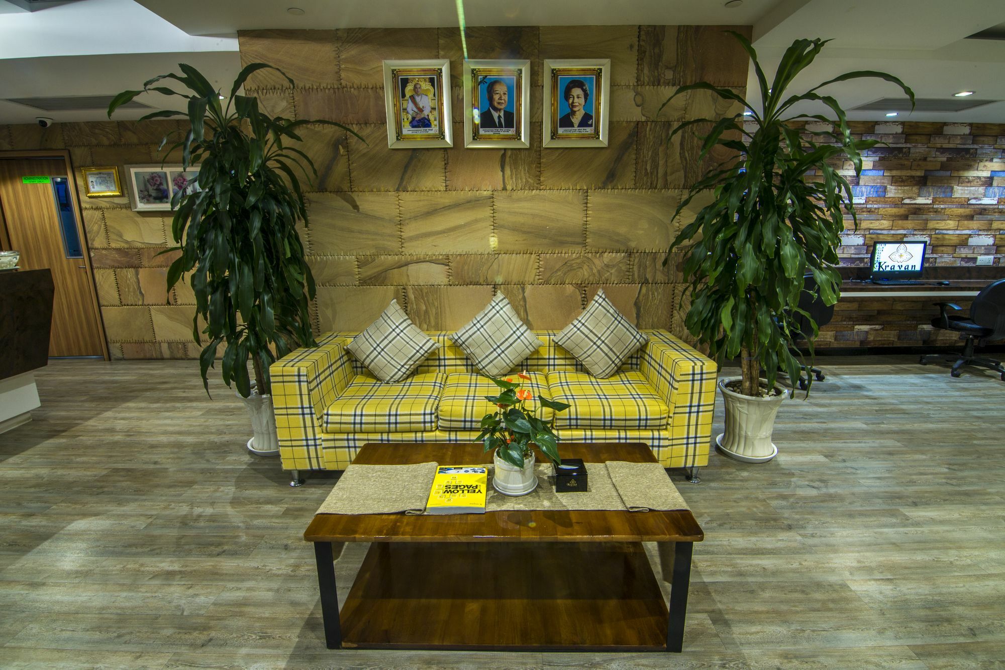 Kravan Hotel Пном Пен Екстериор снимка